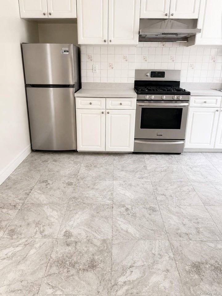 3216 31st Ave - Photo 2 of 6