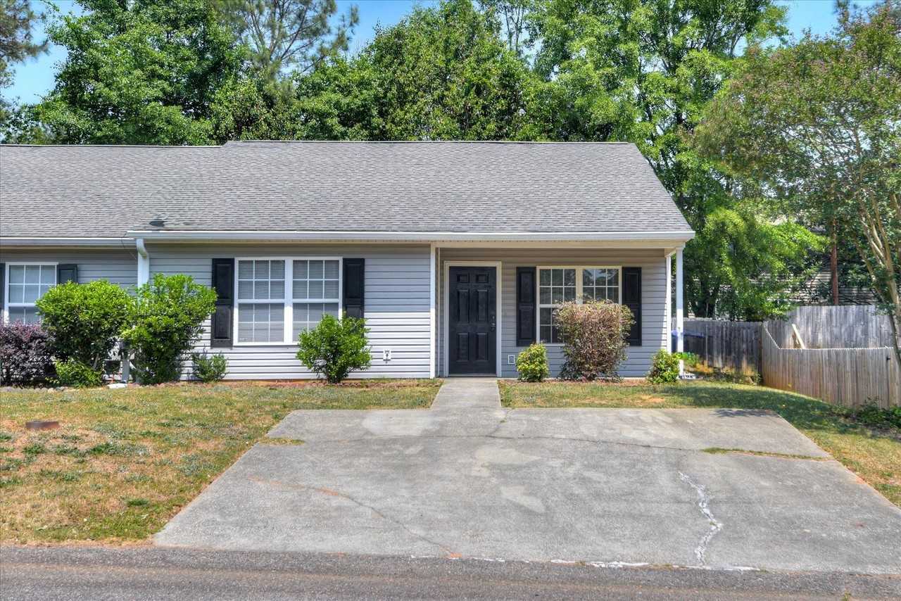 118 Charleston Row Blvd - Photo 2 of 24