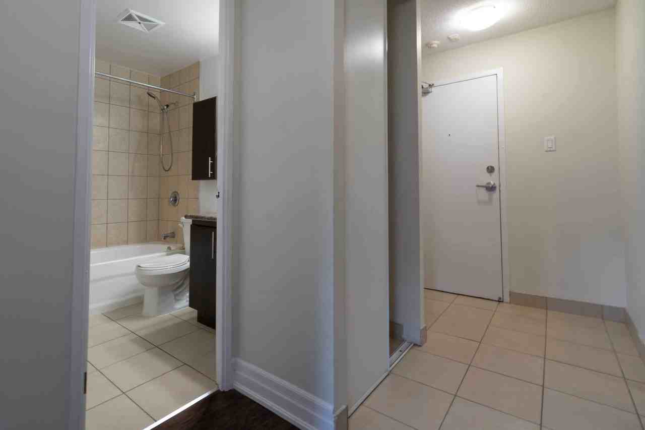 8 Radisson - Photo 7 of 31