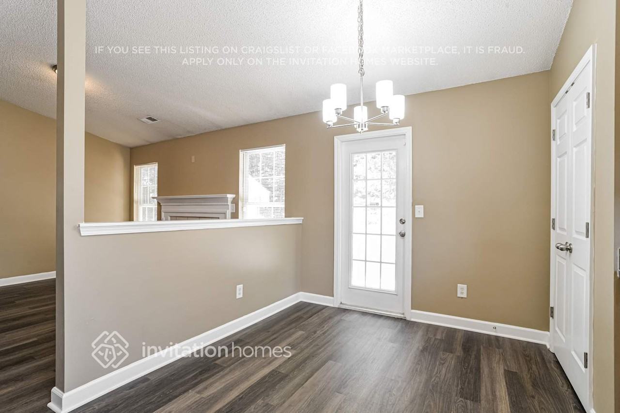 843 Anchor Way Ne - Photo 6 of 17