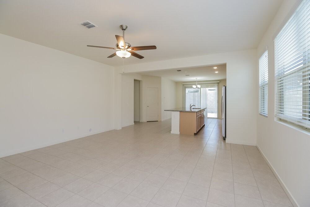 4227 W Coneflower Ln - Photo 5 of 17