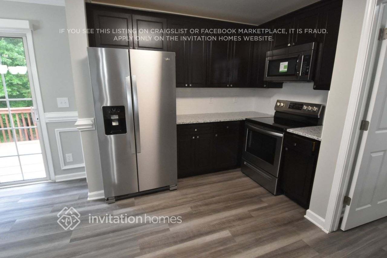7215 William Reynolds Dr - Photo 7 of 17