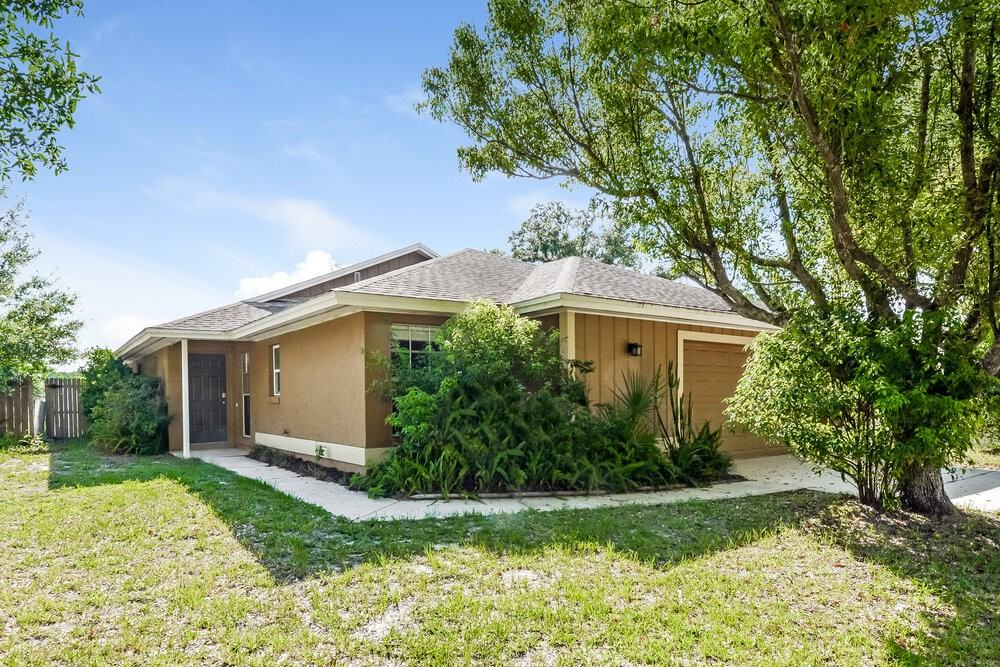 1177 La Mesa Ave - Photo 3 of 16