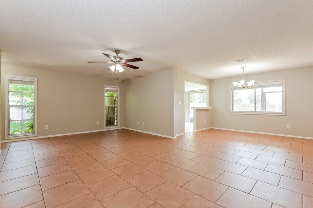 1177 La Mesa Ave - Photo 4 of 16