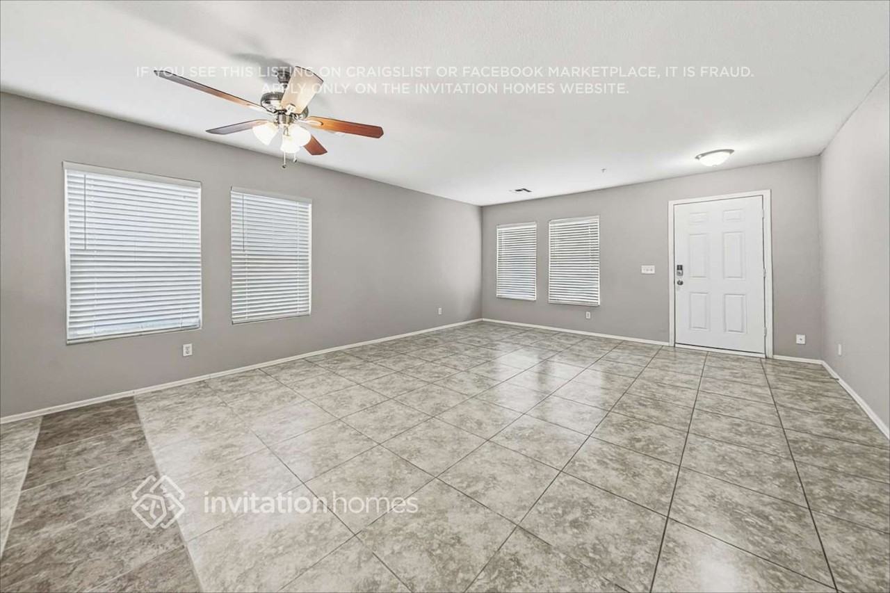 8962 E Yucca St - Photo 5 of 22
