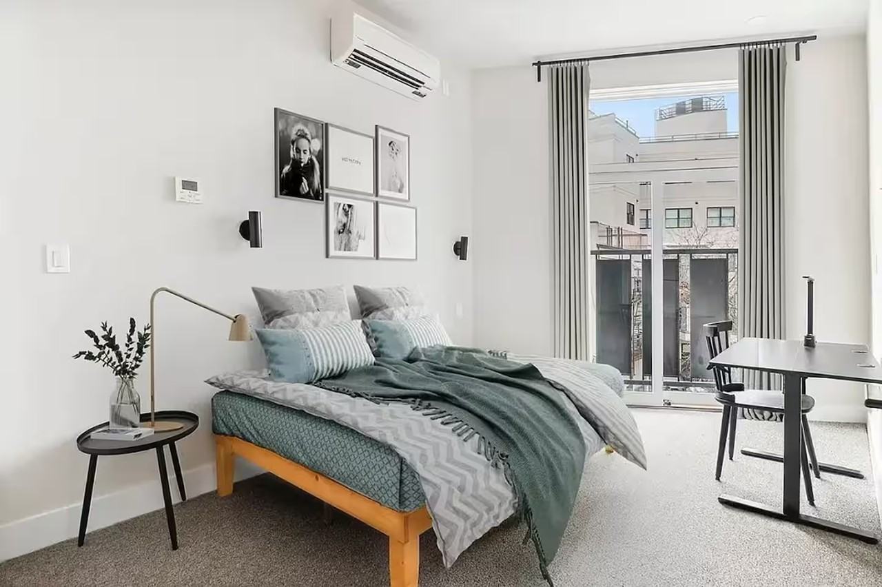 Private Bedroom in 4 Bedroom/1 Bathroom Home - Photo 6 of 6