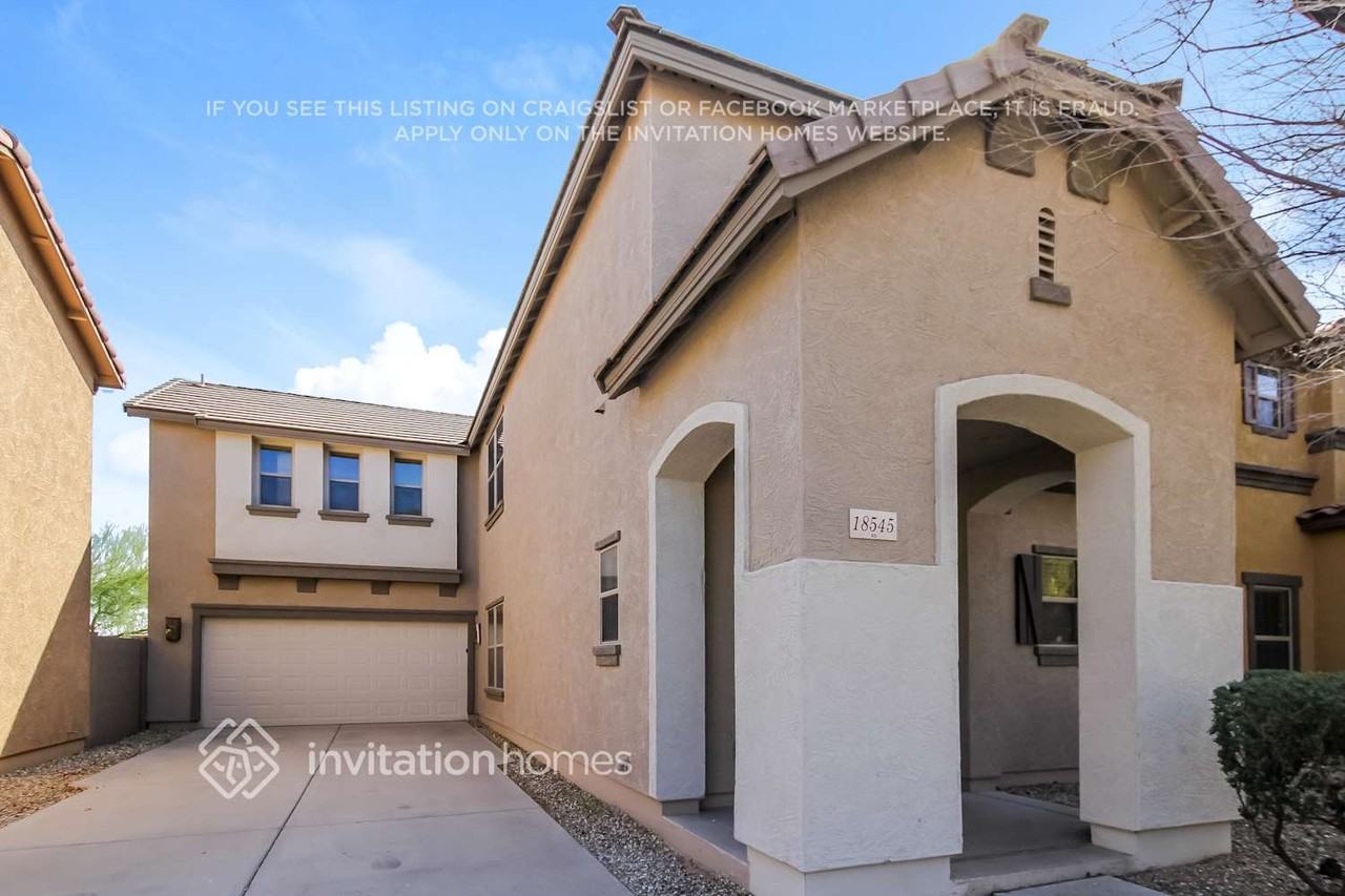 18545 W Legend Dr - Photo 2 of 16