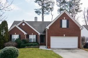 featured image of 230 Cedarhurst Rd