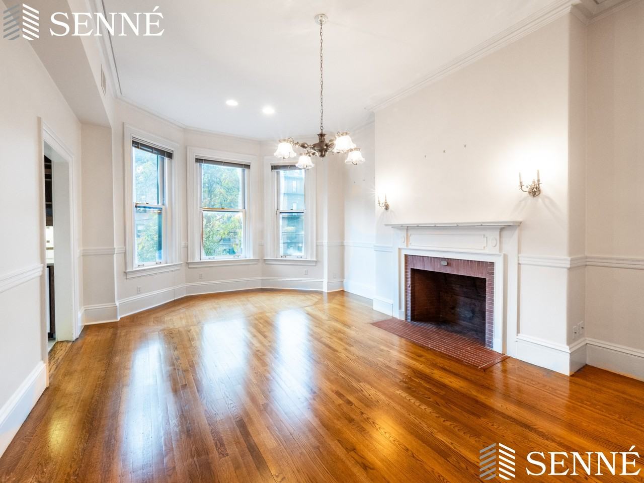 218 Commonwealth Ave #2 - Photo 3 of 27