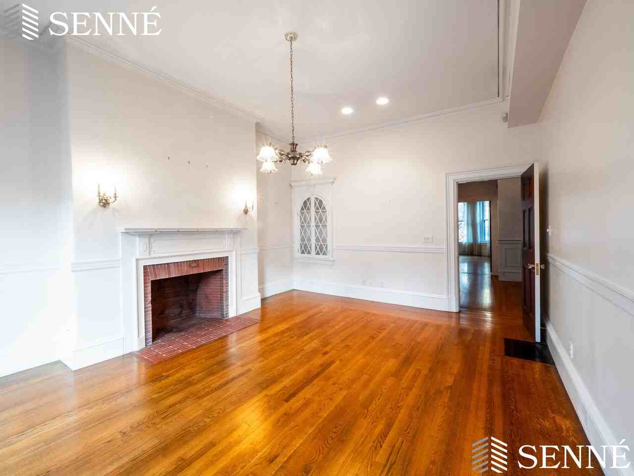 218 Commonwealth Ave #2 - Photo 6 of 27