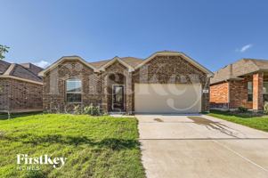 featured image of 212 Wyndemere Ln
