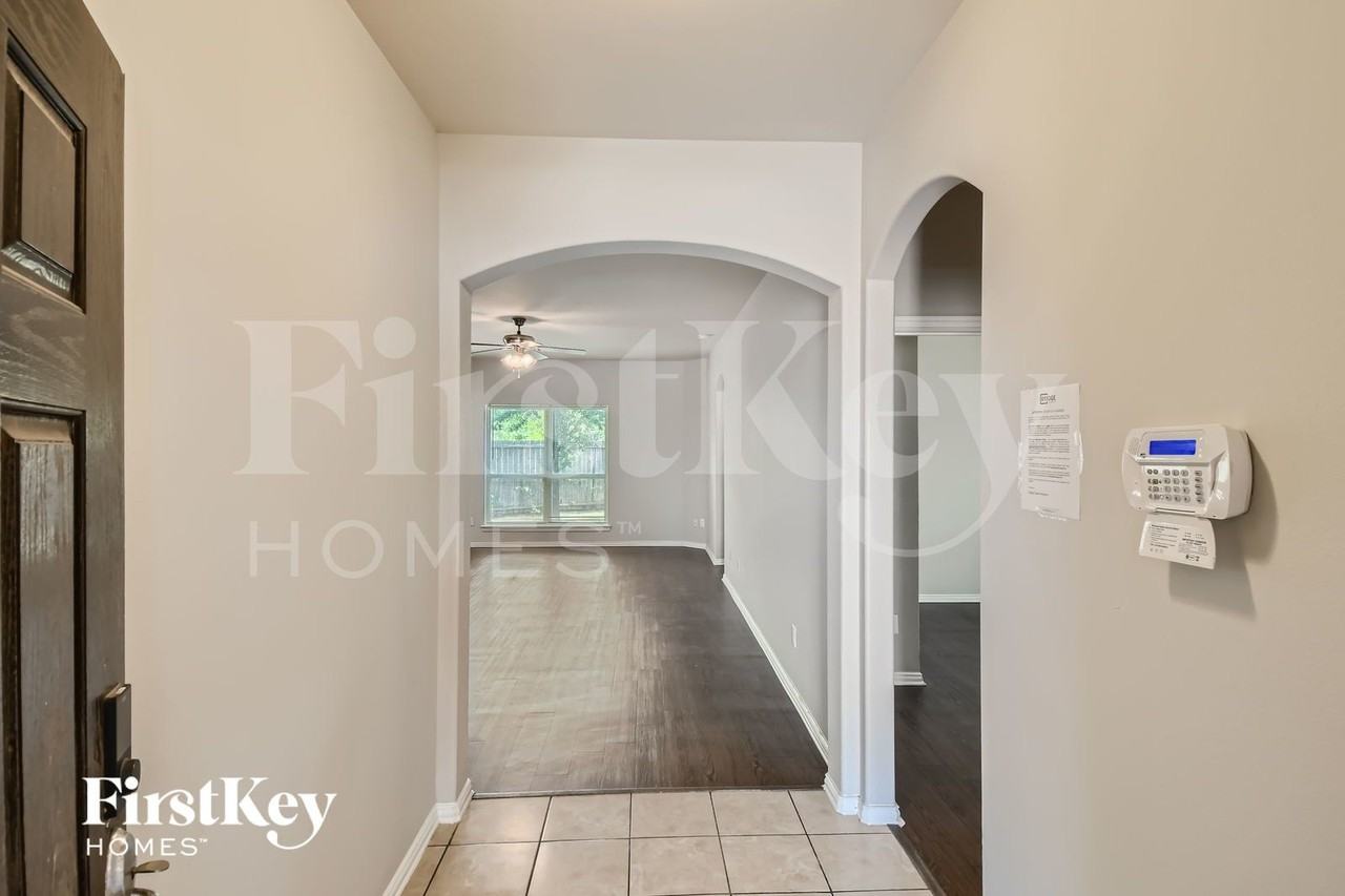 6743 Ohana Pl - Photo 5 of 27
