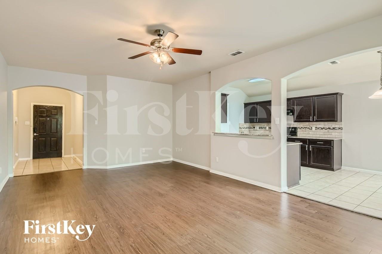 6743 Ohana Pl - Photo 7 of 27
