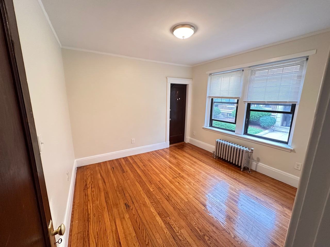 Pleasant St #17 - Photo 5 of 8