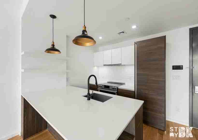 610 Myrtle Ave - Photo 4 of 10