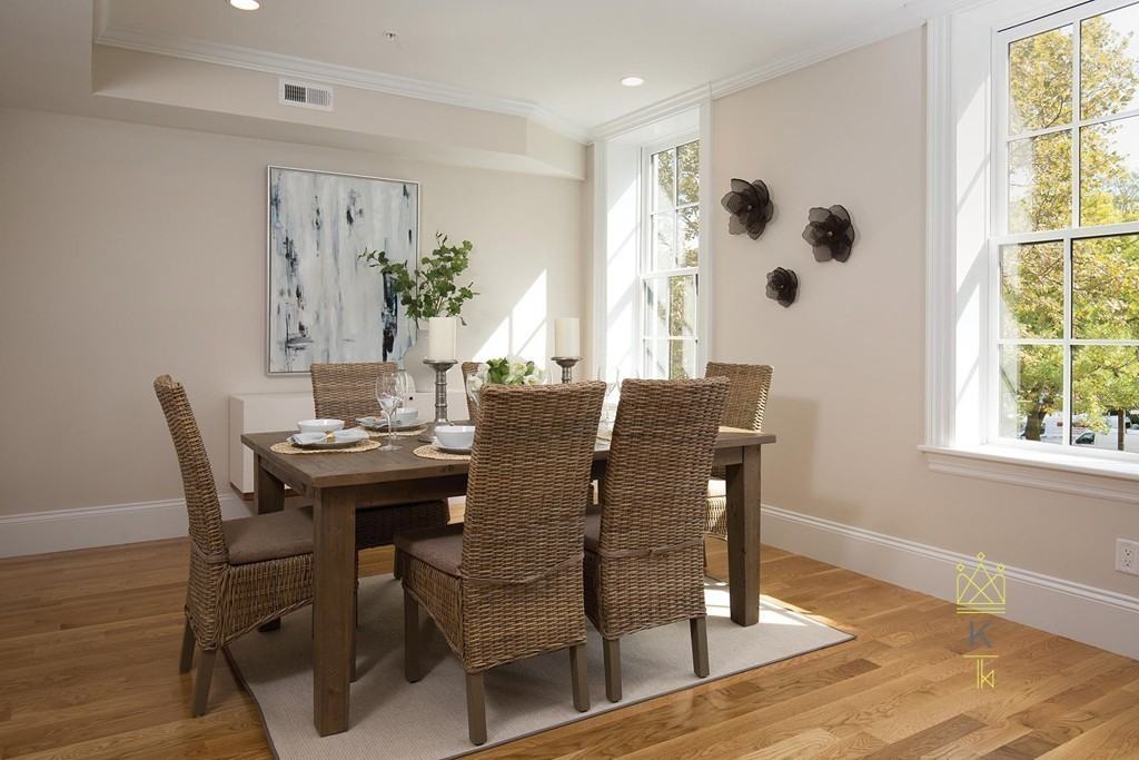 1248 Beacon St #2 - Photo 4 of 13