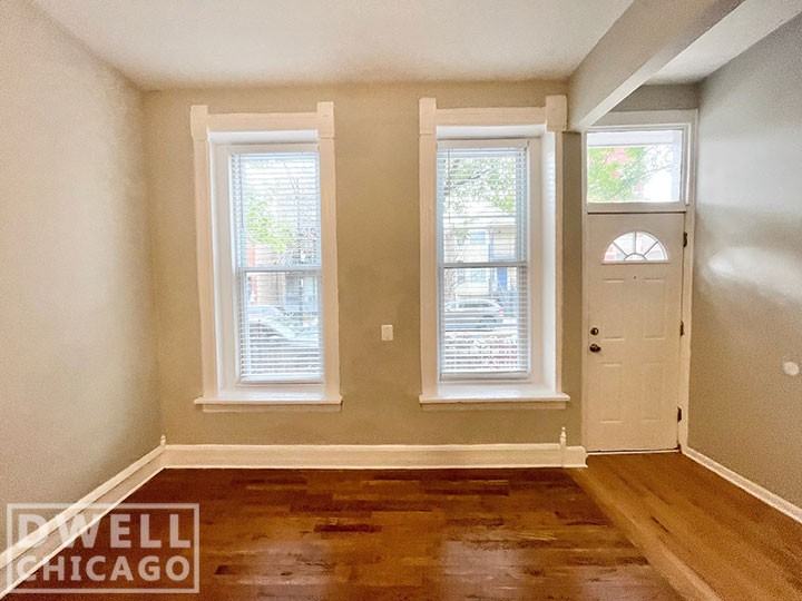 1152 W 17th St #1F - Photo 5 of 21