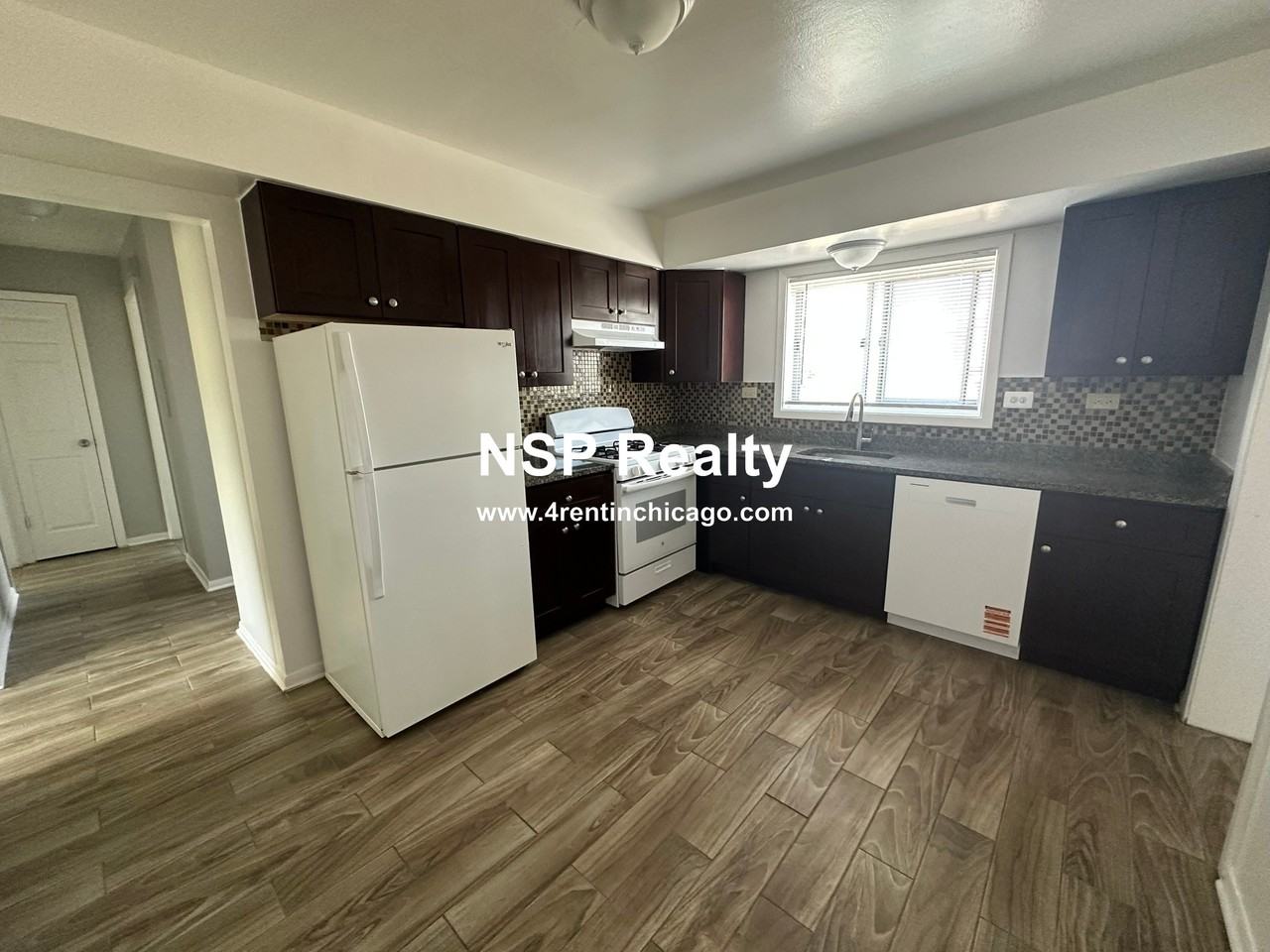 1306 Carol St #B - Photo 2 of 12