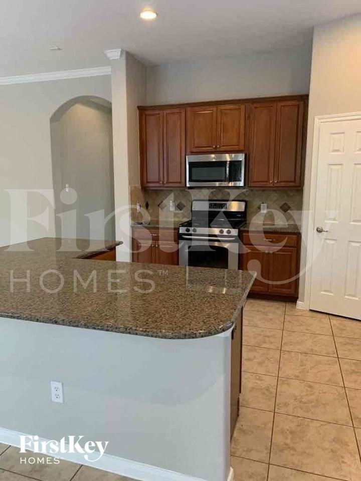 66 N Planchard Cir - Photo 3 of 12