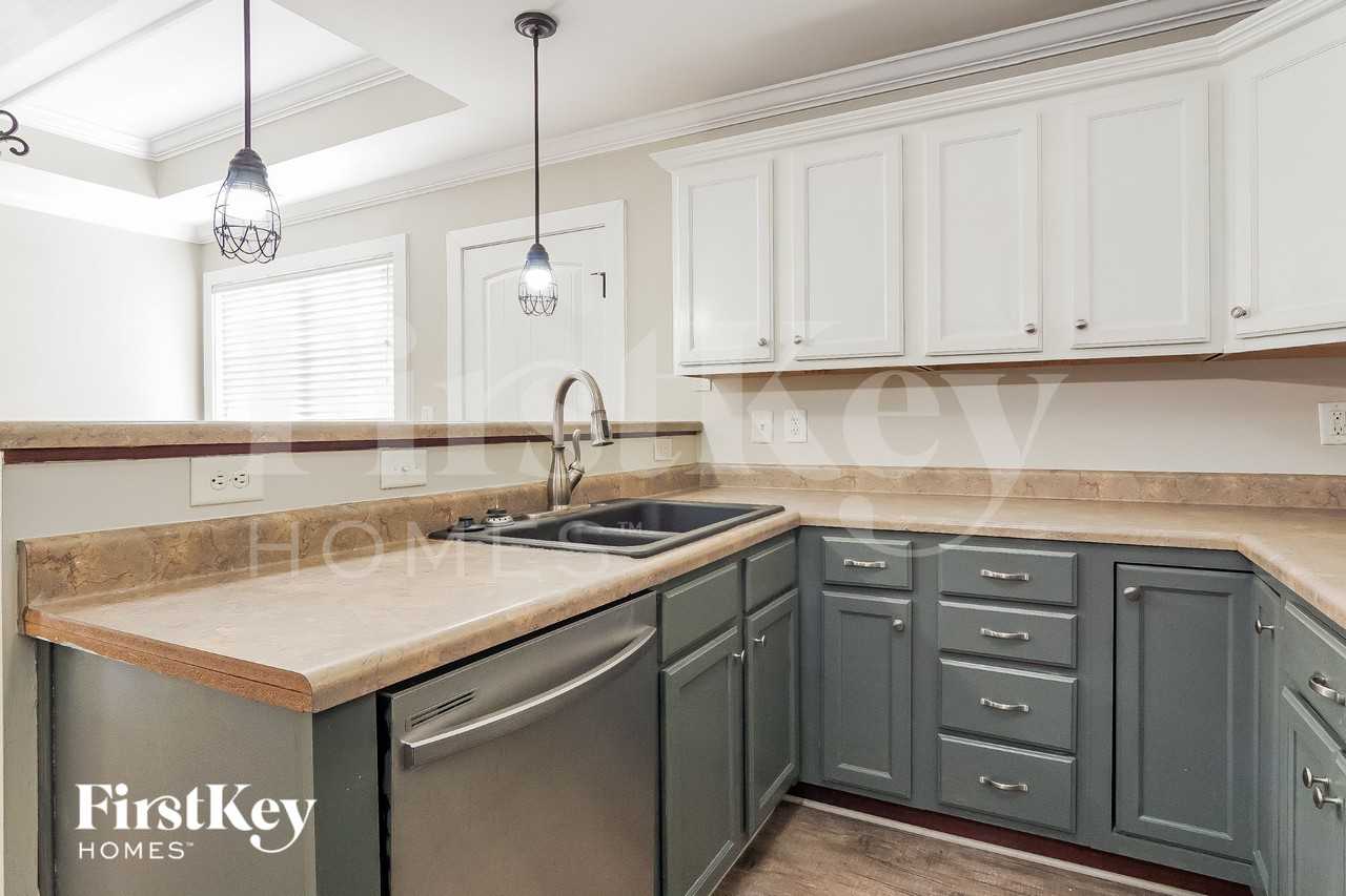 236 Stonecreek Pl - Photo 7 of 15