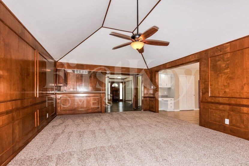 9777 Gerald Dr - Photo 4 of 15