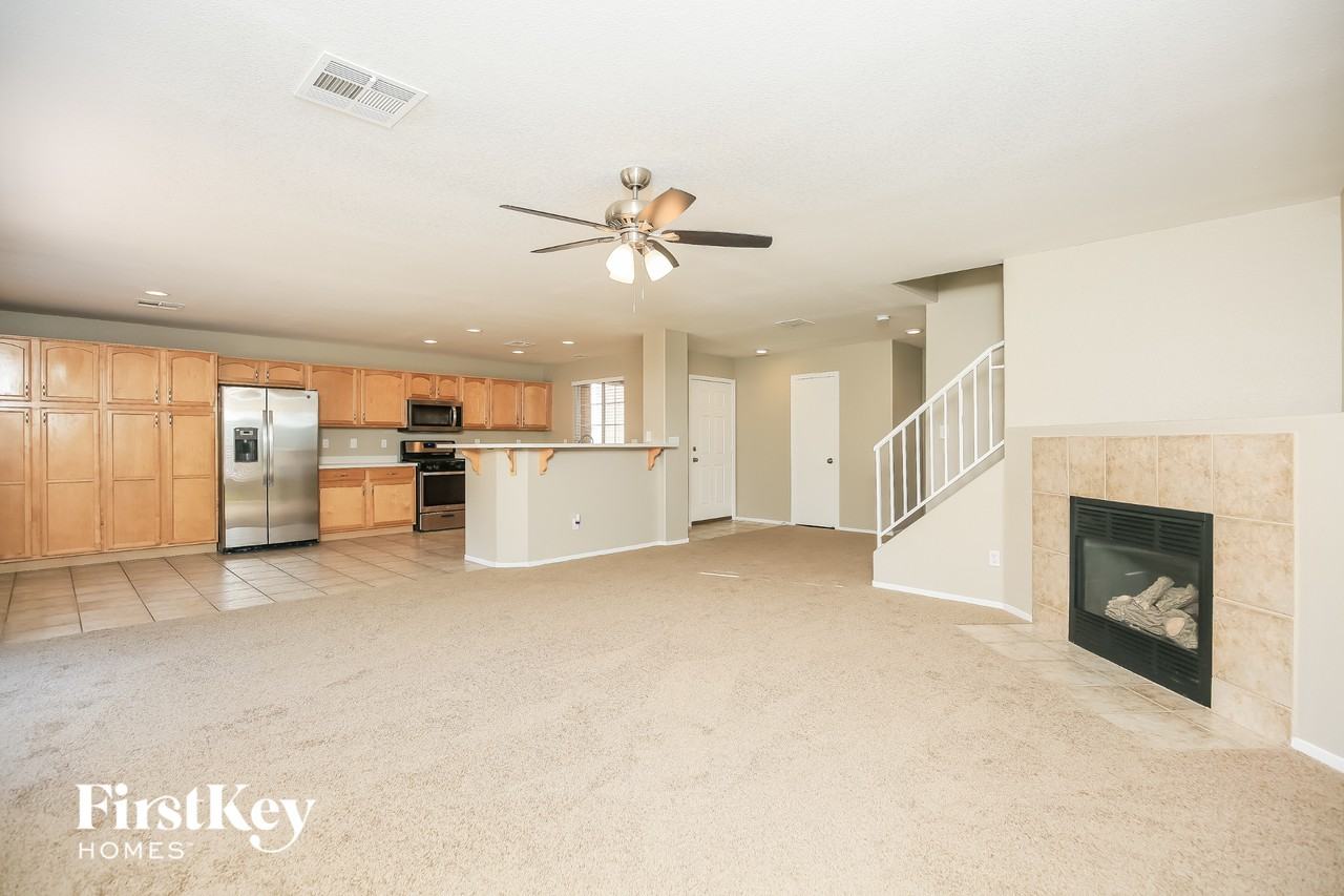 1605 Cider Ct - Photo 4 of 15