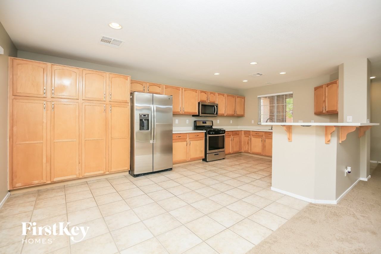 1605 Cider Ct - Photo 5 of 15