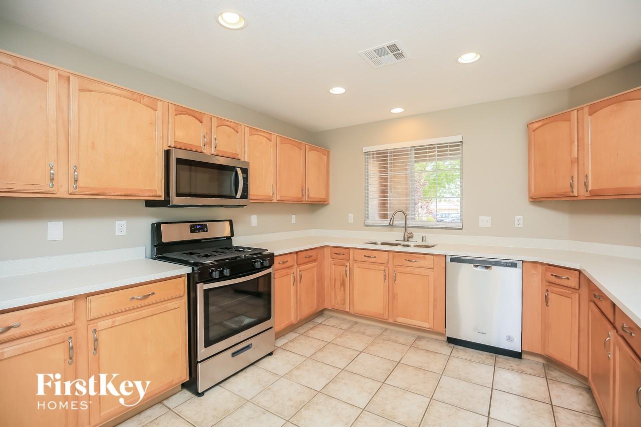 1605 Cider Ct - Photo 6 of 15