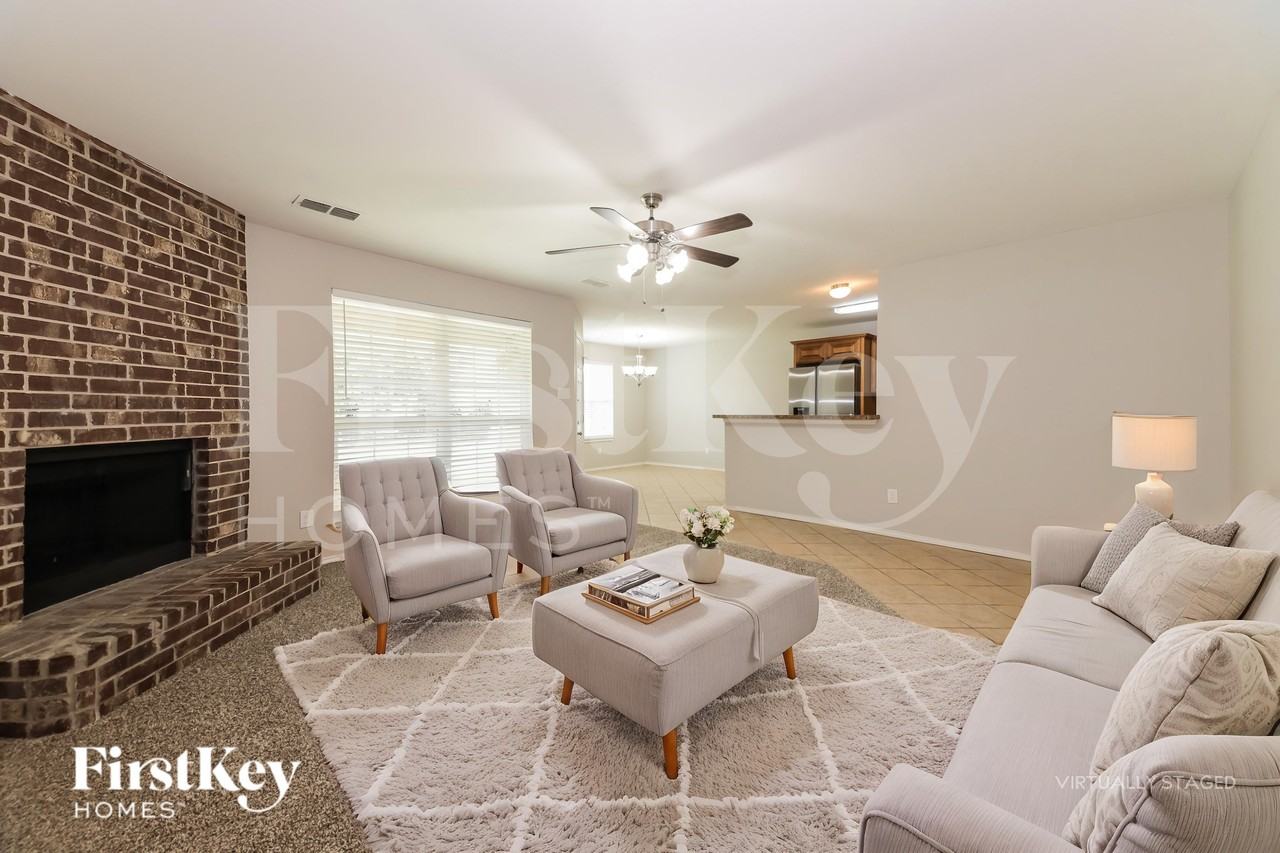 2708 Beverly Dr - Photo 4 of 20