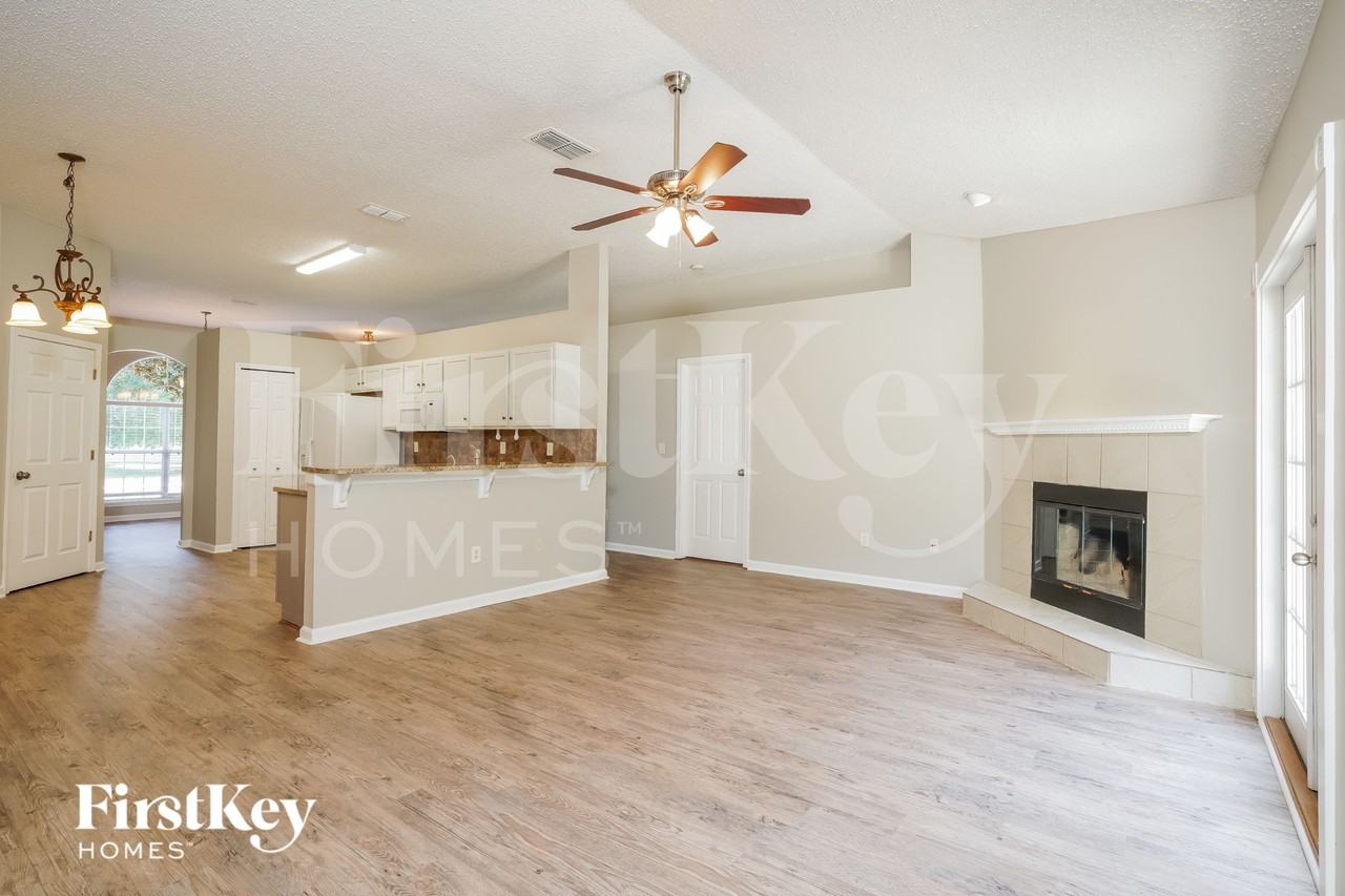 2388 Sophie Pl - Photo 5 of 17