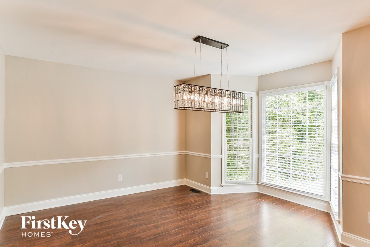 414 Indian Lake Ct - Photo 5 of 15