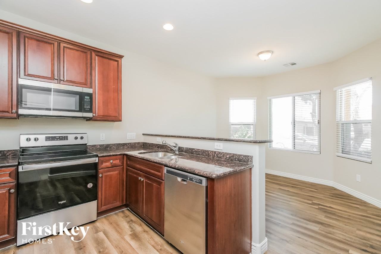 677 W Mesquite Tree Ln - Photo 6 of 15