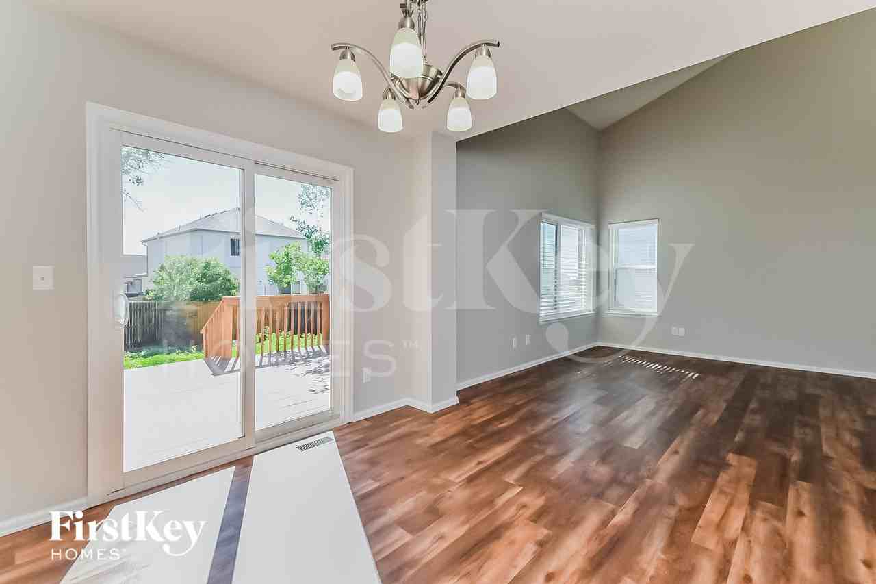 4663 Bittercreek Dr - Photo 5 of 18