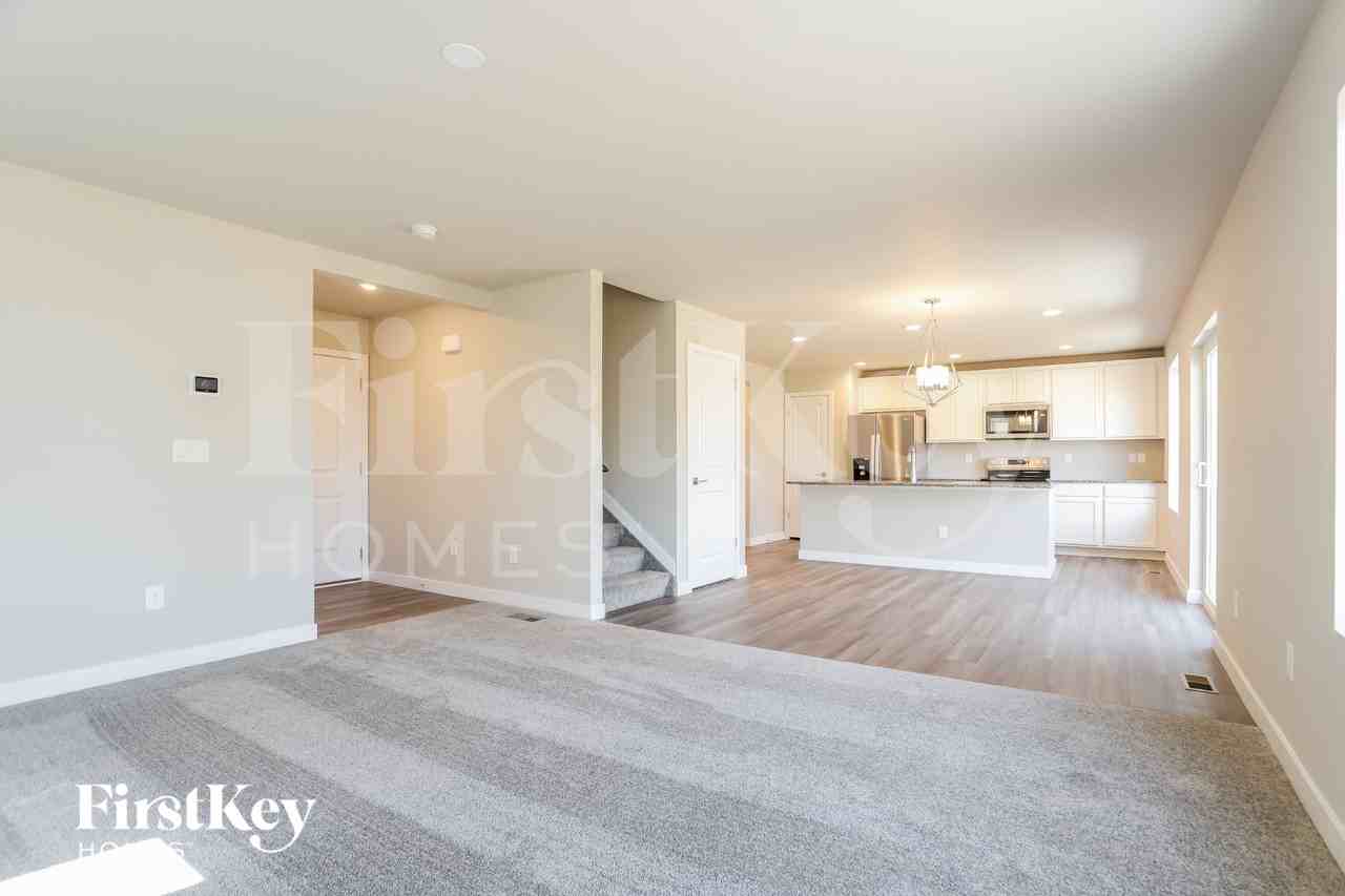 10376 Horton Dr - Photo 3 of 15