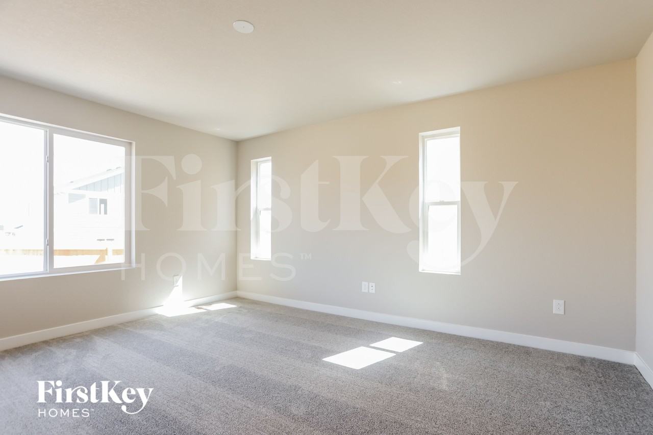 10376 Horton Dr - Photo 6 of 15