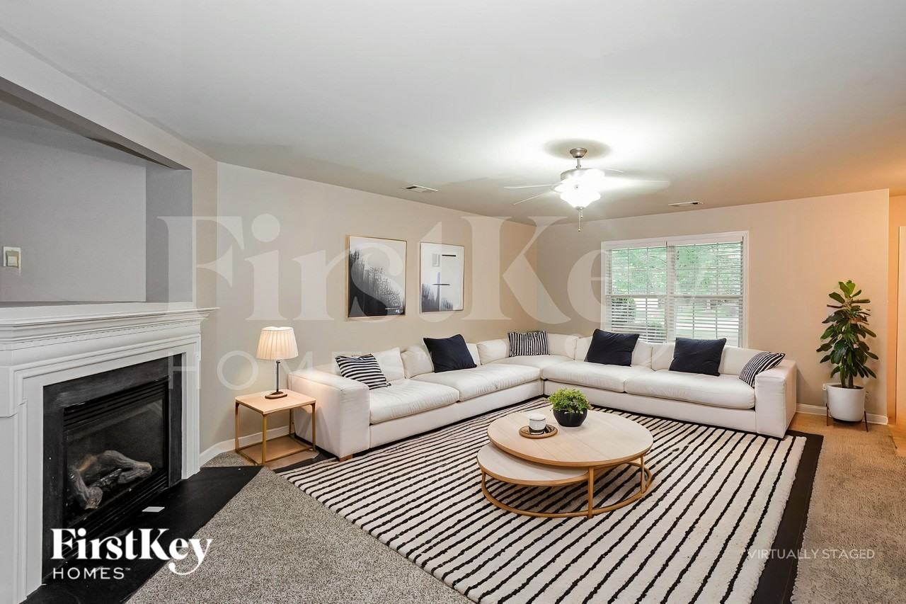 2922 Blueberry Dr - Photo 5 of 19