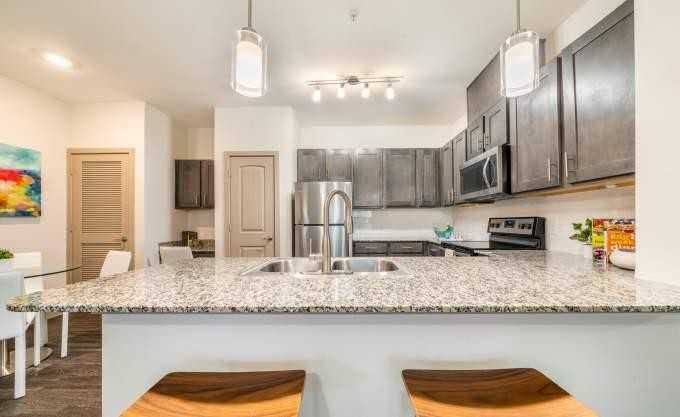 4811 E Sam Houston Pkwy S - Photo 6 of 10