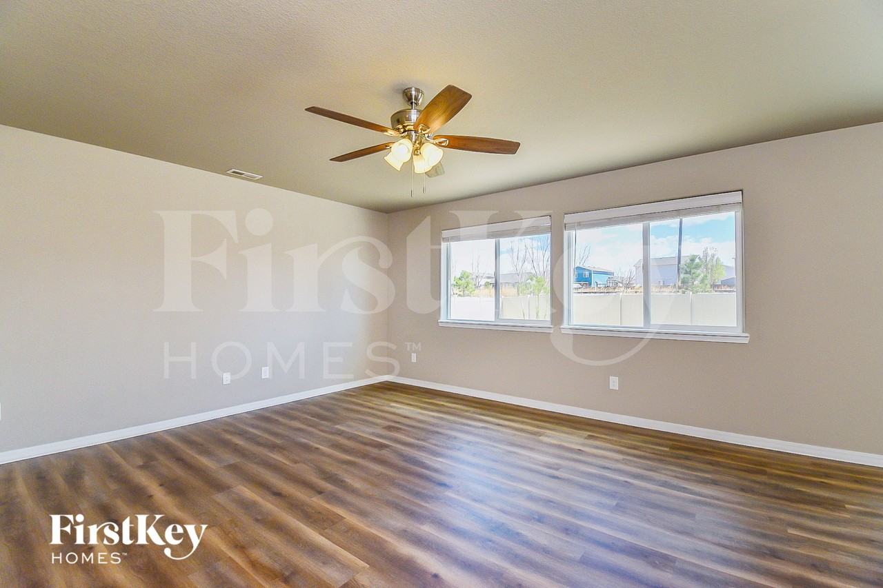7687 Benecia Dr - Photo 2 of 15