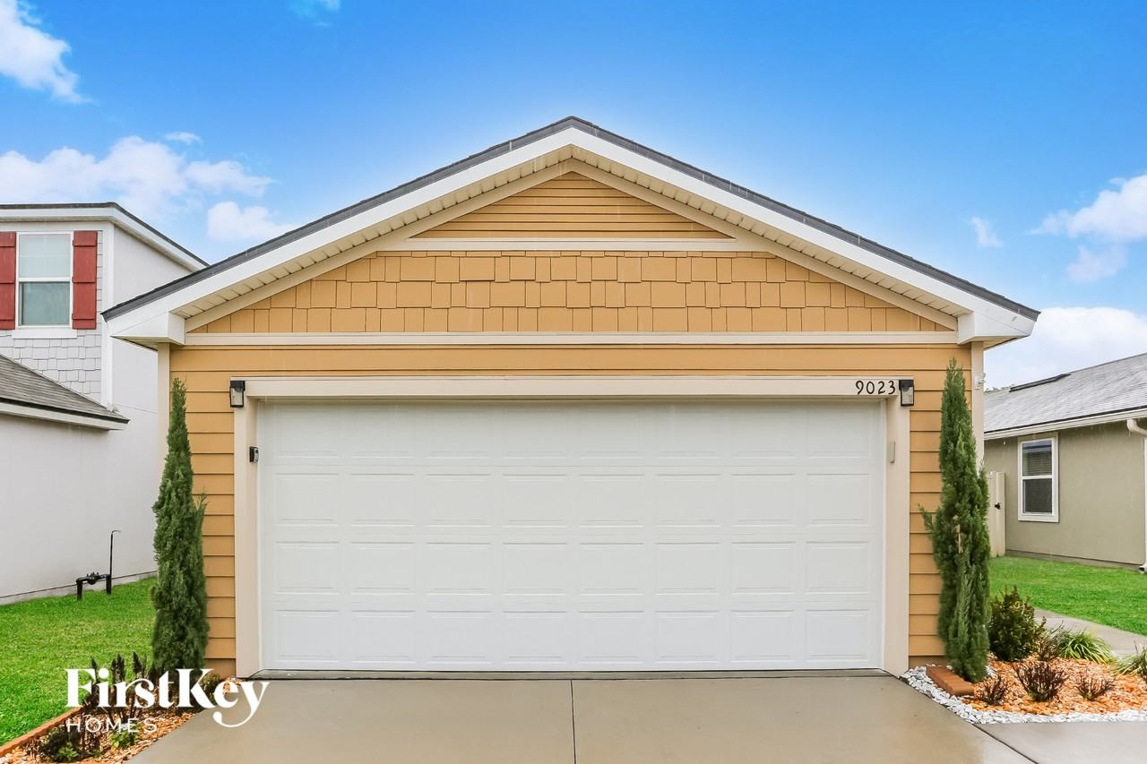 9023 Kipper Dr - Photo 2 of 15