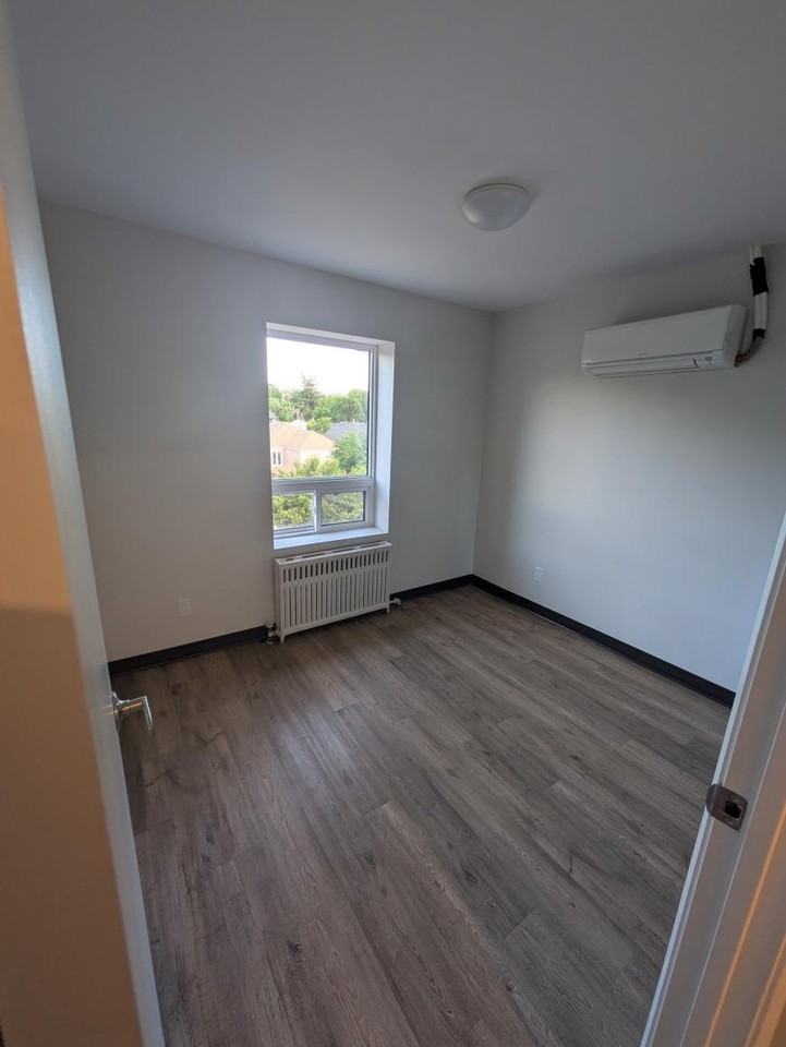 145 Woodward Ave - Photo 6 of 8
