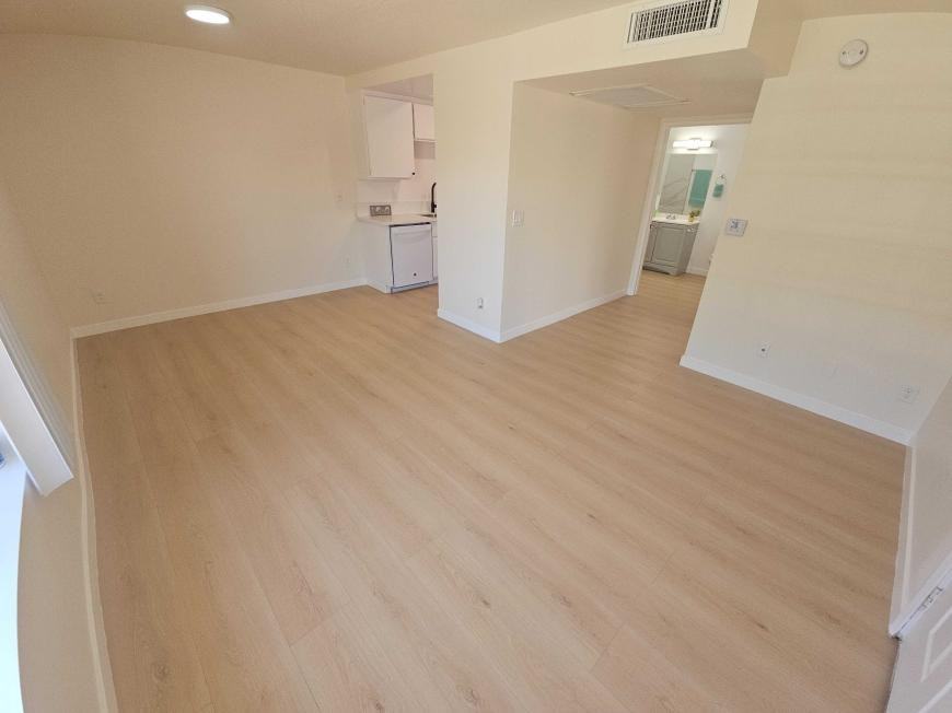5255 Riverton Ave - Photo 6 of 10