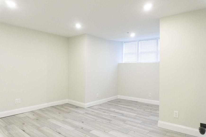 195 Porter St - Photo 4 of 10