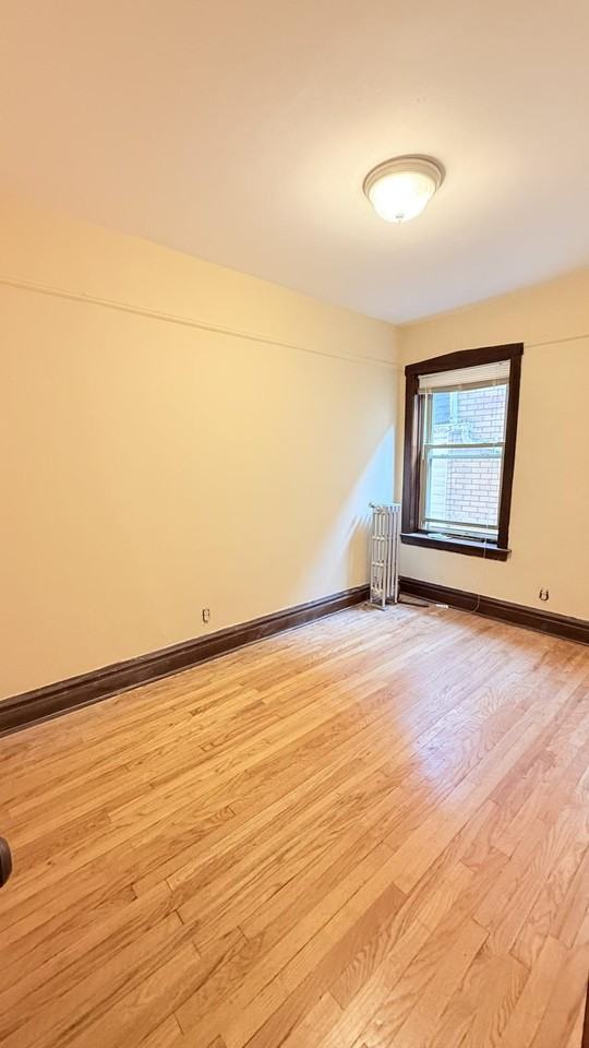 4453 W Dickens Ave - Photo 6 of 10
