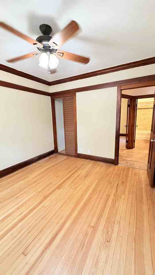 4453 W Dickens Ave - Photo 7 of 10