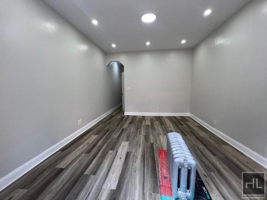 2311 Newkirk Ave - Photo 4 of 10