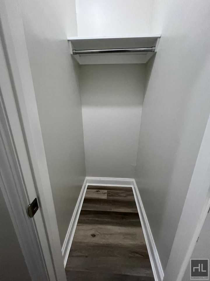 2311 Newkirk Ave - Photo 5 of 10