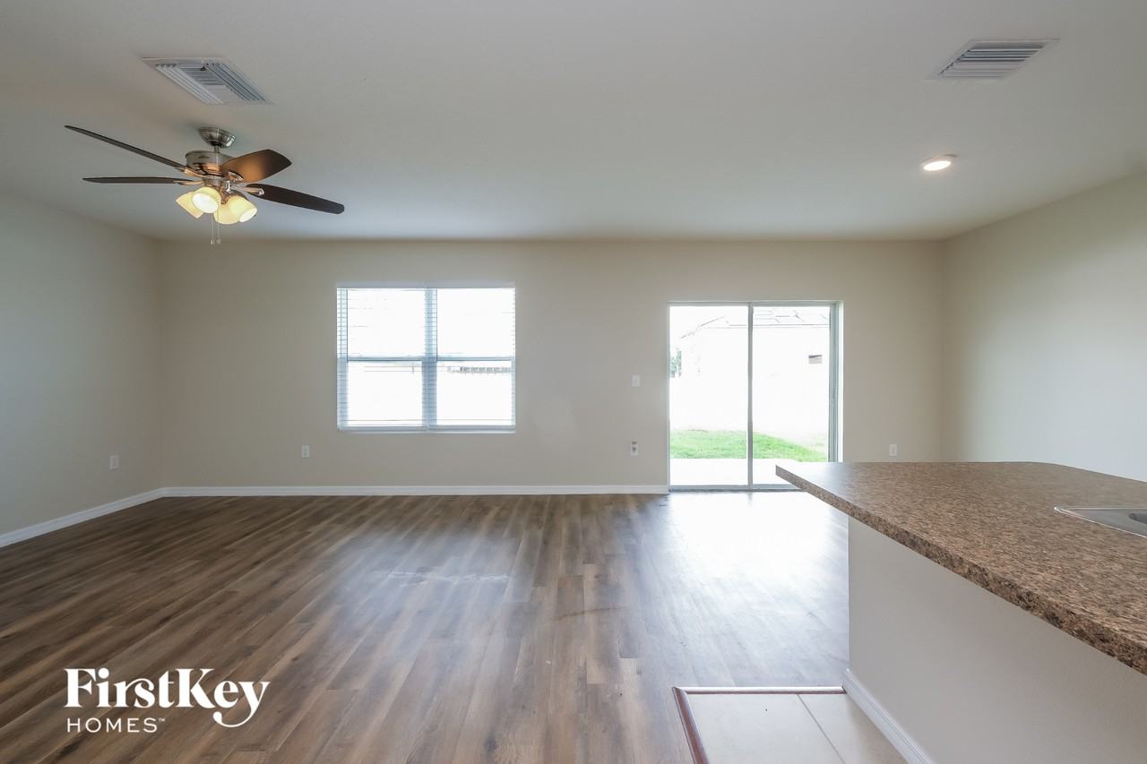 36051 Carriage Pine Ct - Photo 2 of 15