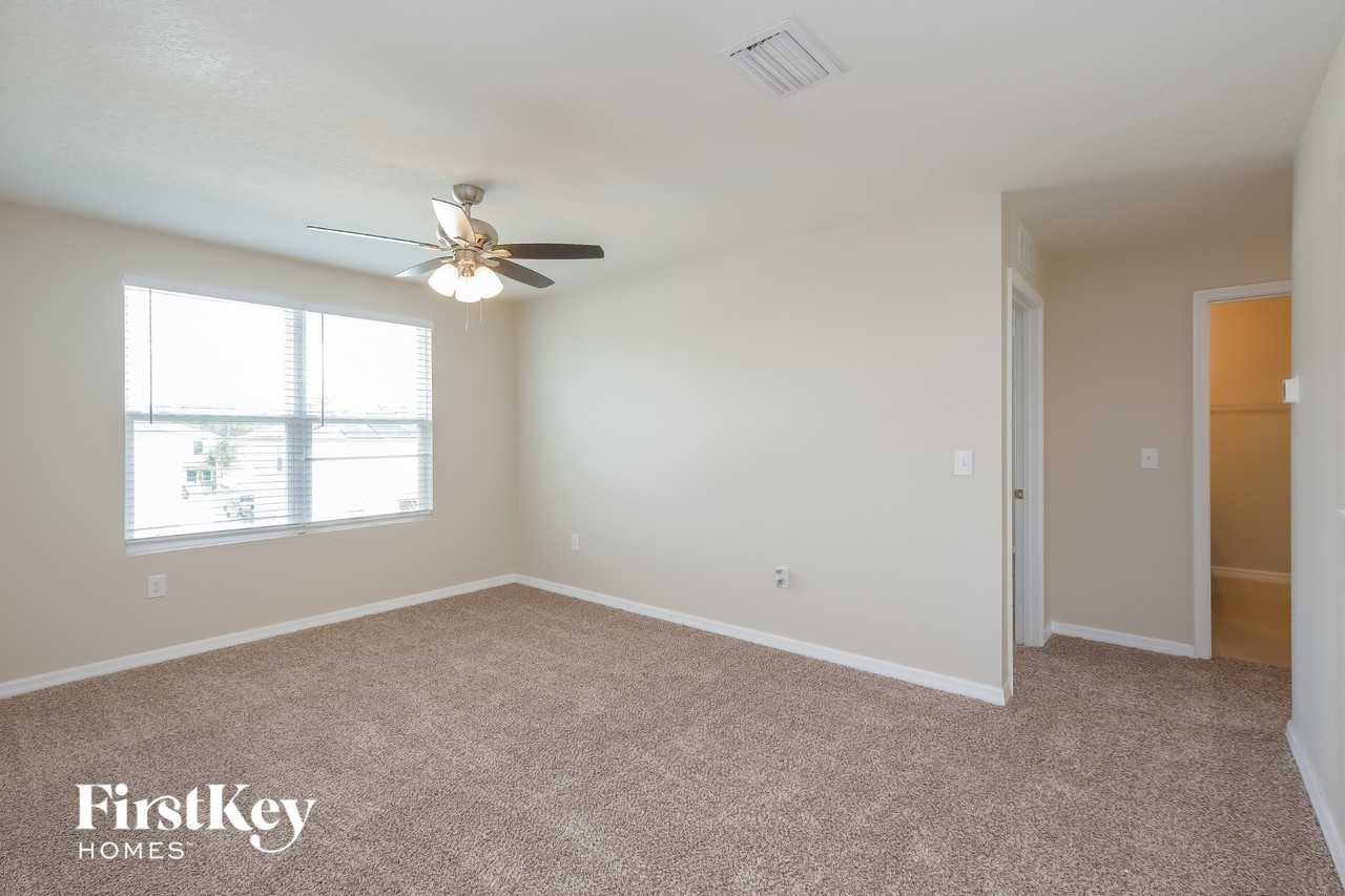 36051 Carriage Pine Ct - Photo 7 of 15