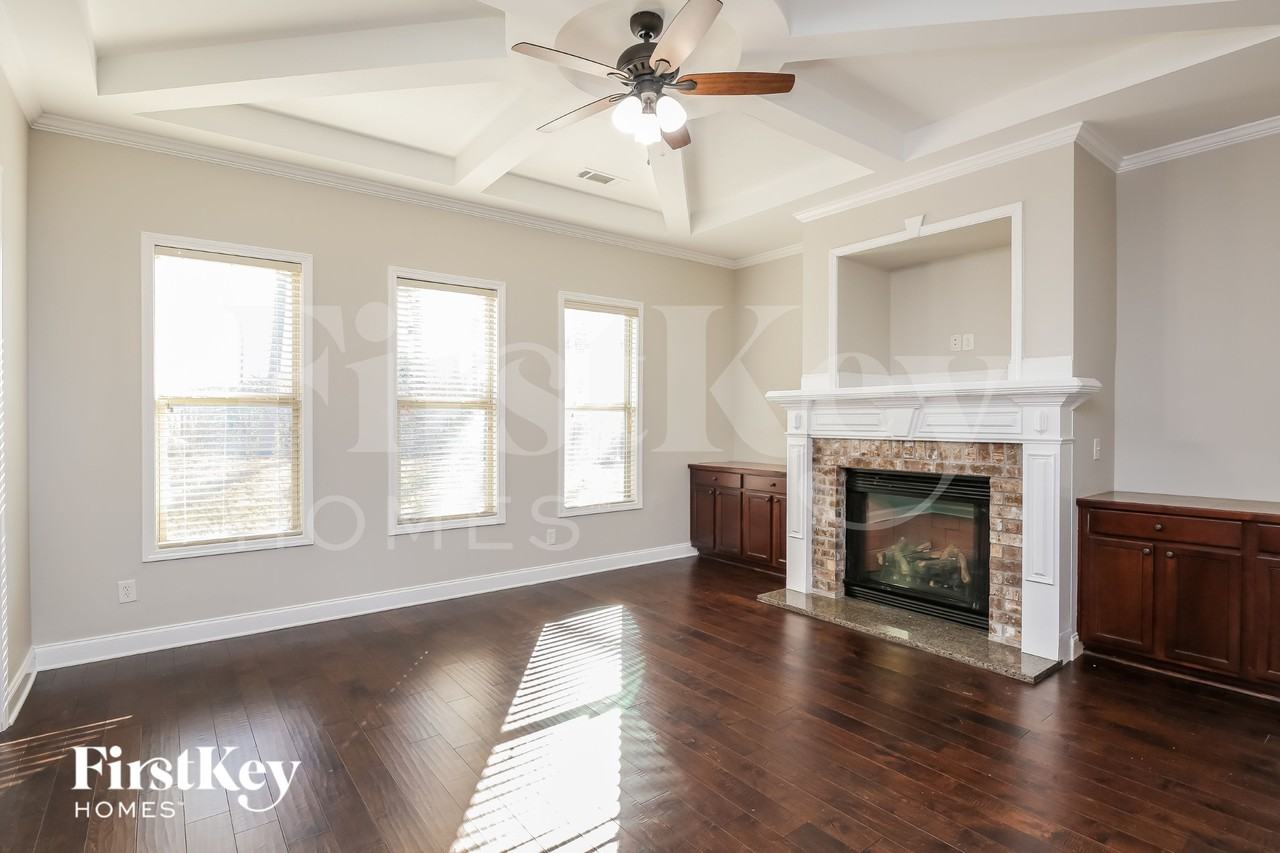 2545 Mossy Rock Pl - Photo 4 of 18