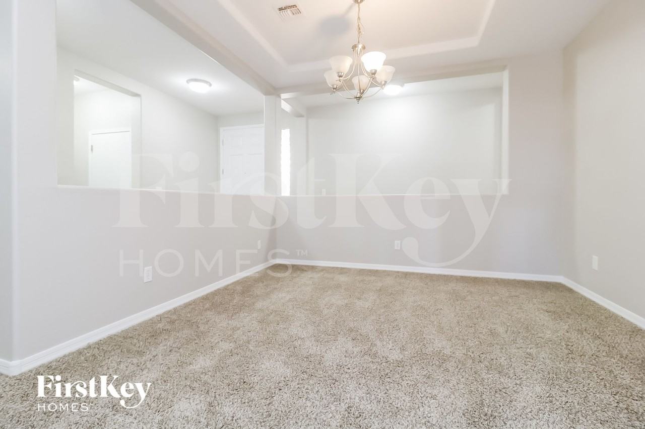 1842 S 222nd Ln - Photo 4 of 15